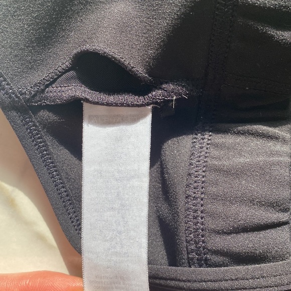 Alphalete Surface Tri Bra Black Medium - Picture 5 of 5